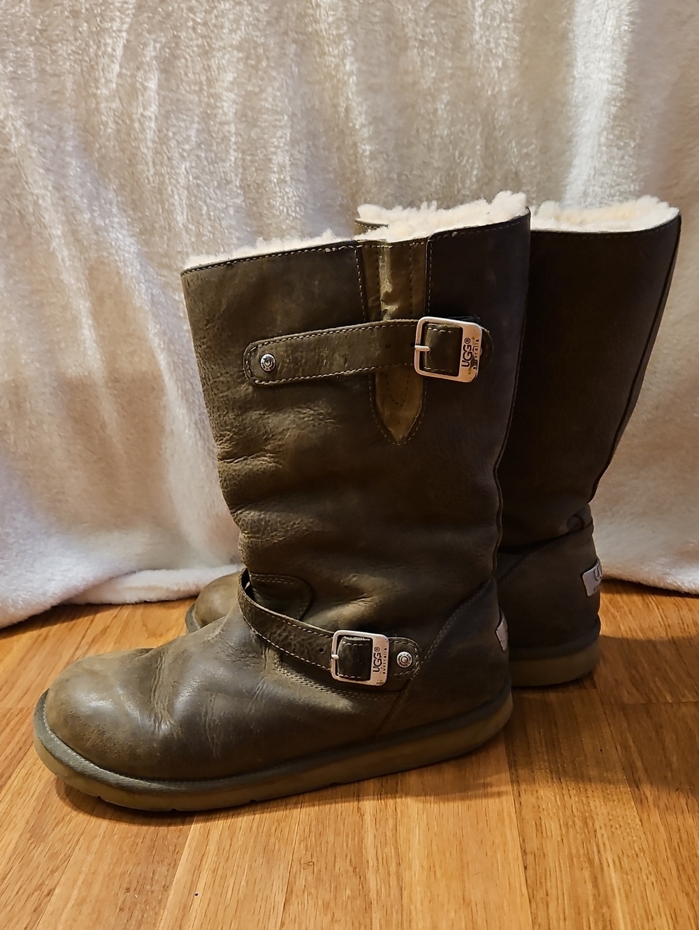 UGG Kensington Biker Boots Size 12 - Picture 5 of 16